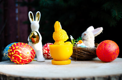 Bičių vaško žvakė "Kiškutis puodelyje"