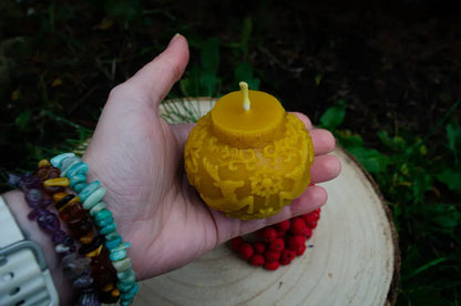 Bičių vaško žvakė "Kalėdinis žaisliukas" - Melora