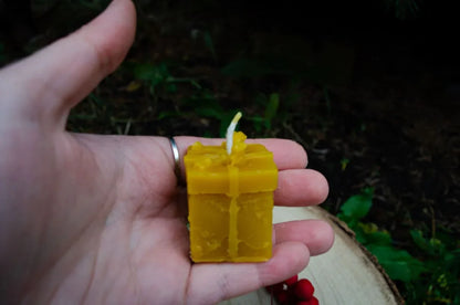 Bičių vaško žvakė "Dovanėlė" - Melora