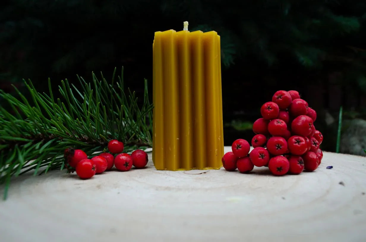 Bičių vaško kvadratinė žvakė - Melora