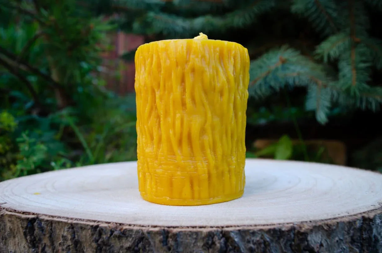 Bičių vaško žvakė "Meška medyje" - Melora