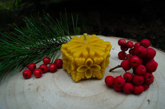 Bičių vaško žvakė "Snaigė"